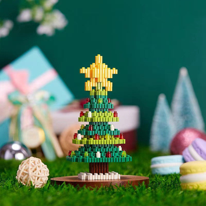 IN SEASON: Limited Time Christmas Decorations